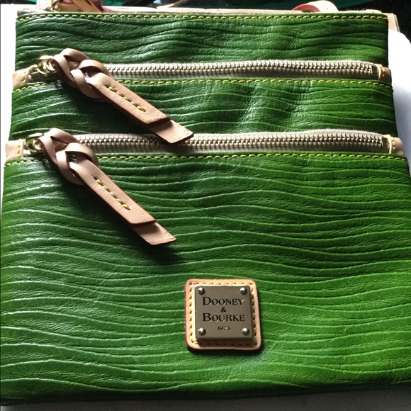 Dooney & Bourke Triple Zip Green Crossbody Bag - Picture 1 of 7
